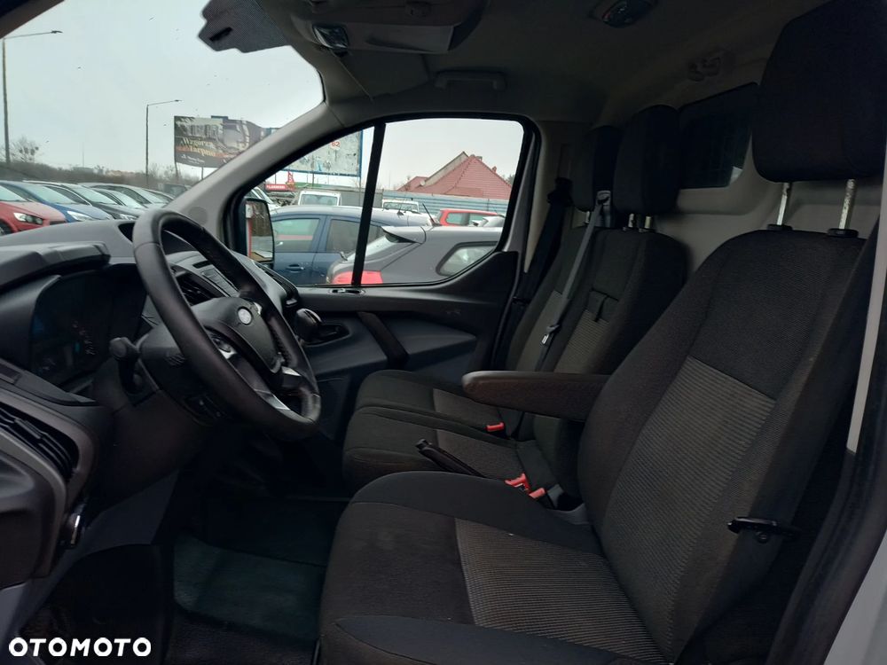 Ford Transit Custom - 13