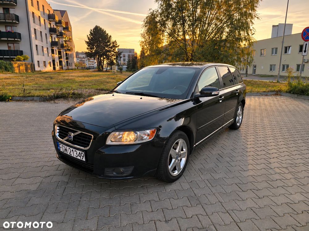 Volvo V50