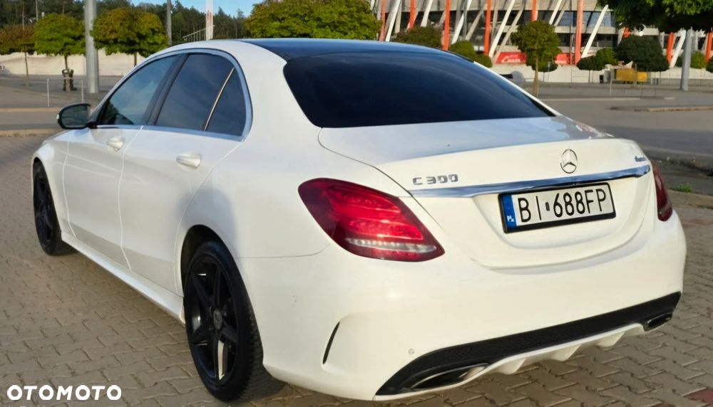 Mercedes-Benz Klasa C 300 7G-TRONIC - 6