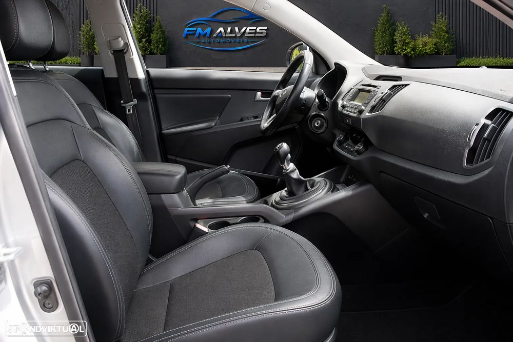 Kia Sportage 1.7 CRDI ISG LX - 19