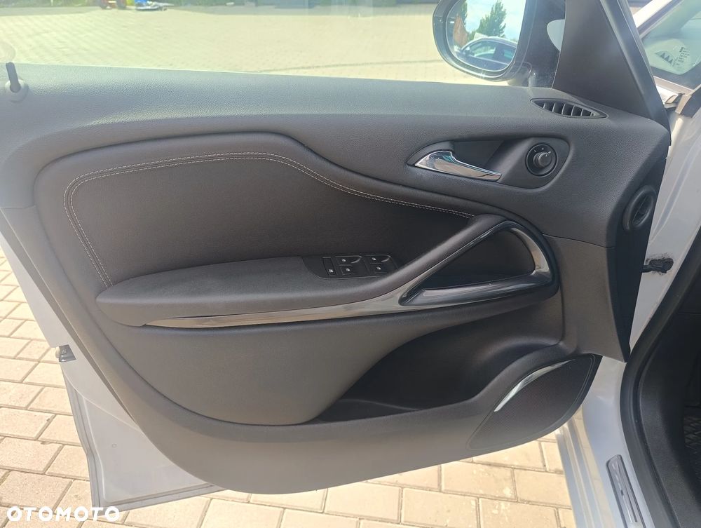Opel Zafira Tourer 2.0 CDTI Automatik Edition - 24