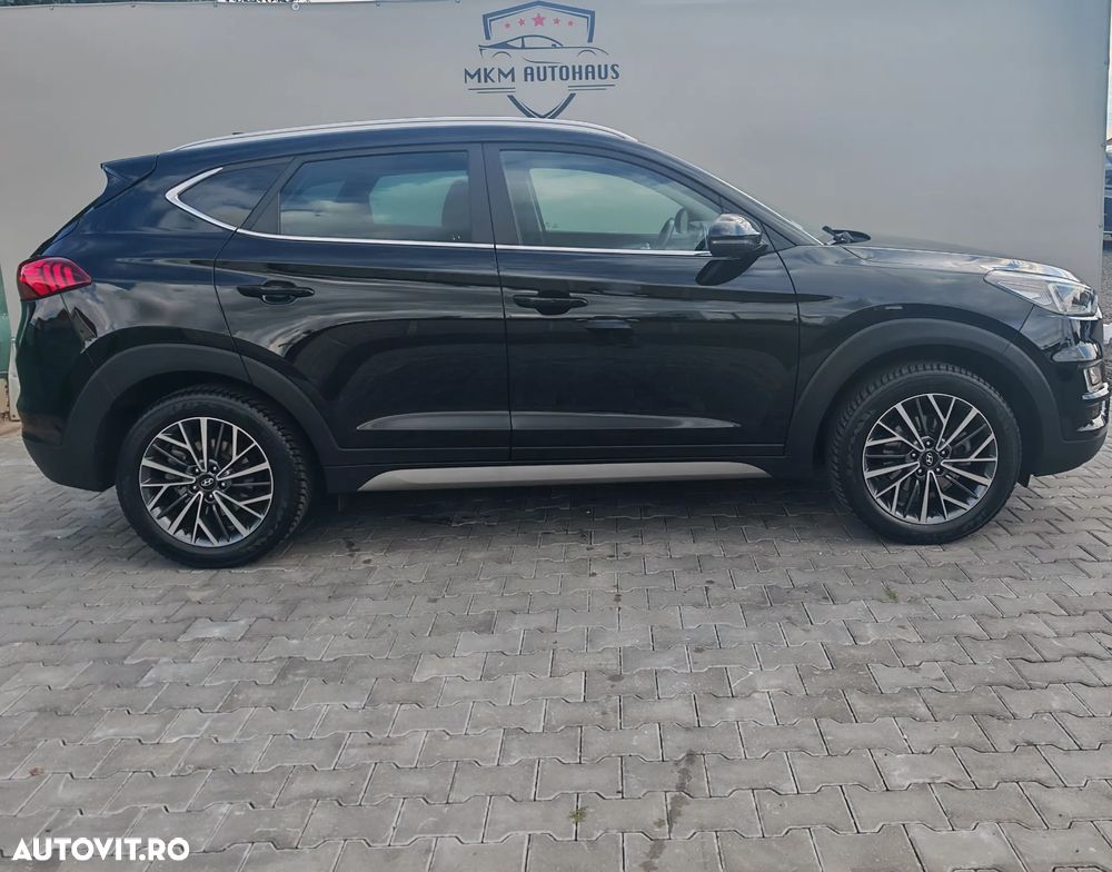 Hyundai Tucson - 2