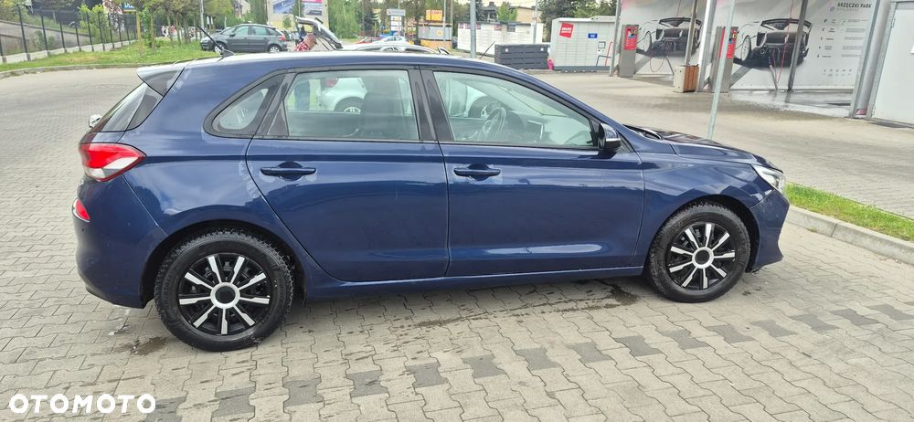 Hyundai i30 1.4 Classic + - 4