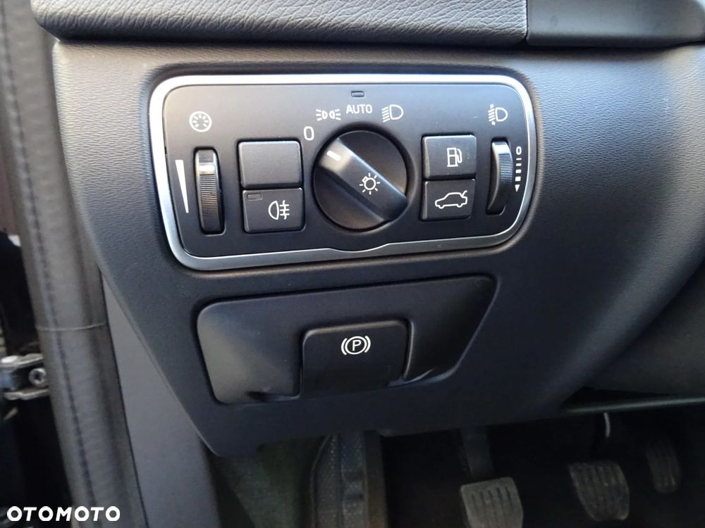 Volvo V60 D2 Drive-E Momentum - 14