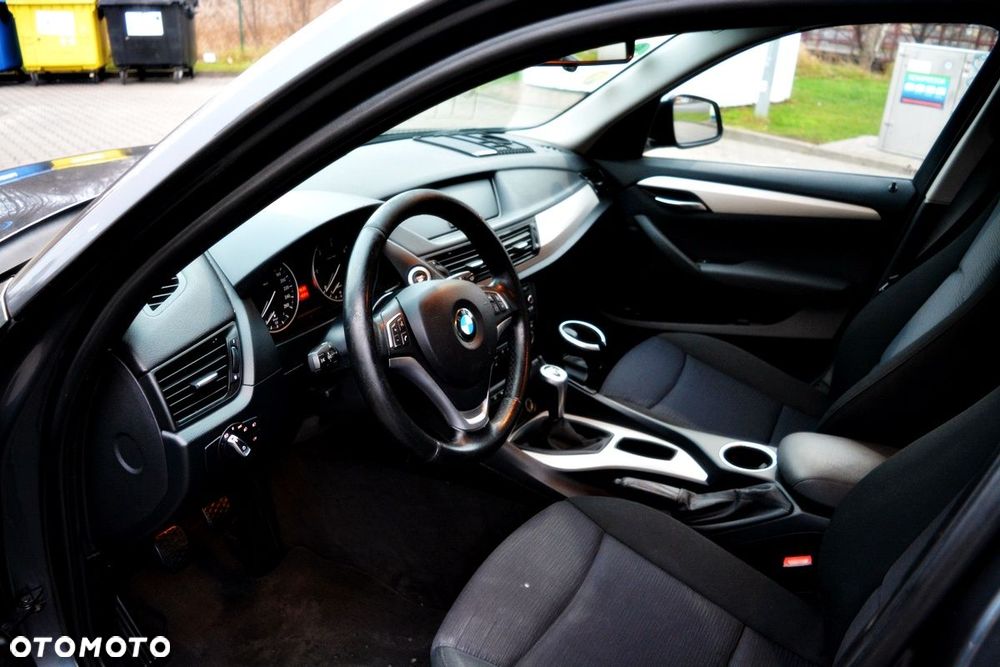 BMW X1 xDrive18d xLine - 8