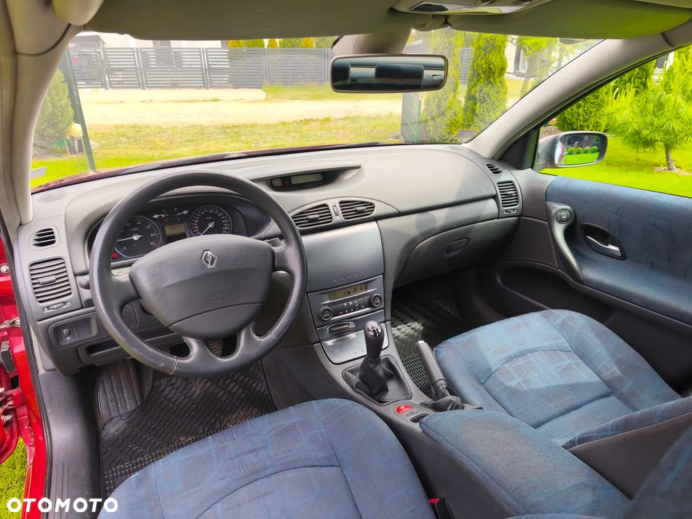 Renault Laguna 1.6 Emotion - 18