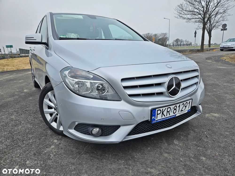 Mercedes-Benz Klasa B 180 (BlueEFFICIENCY) - 23