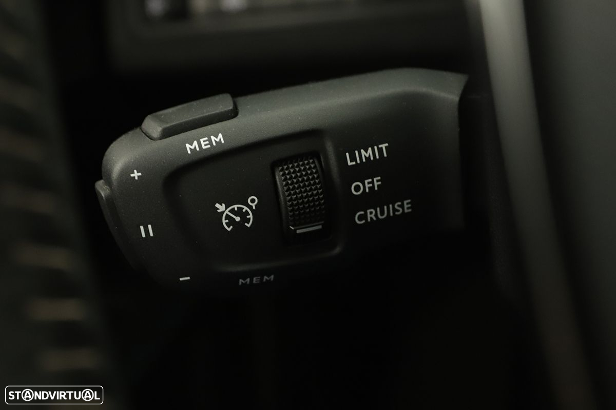 Peugeot 3008 1.2 PureTech Allure Pack - 18