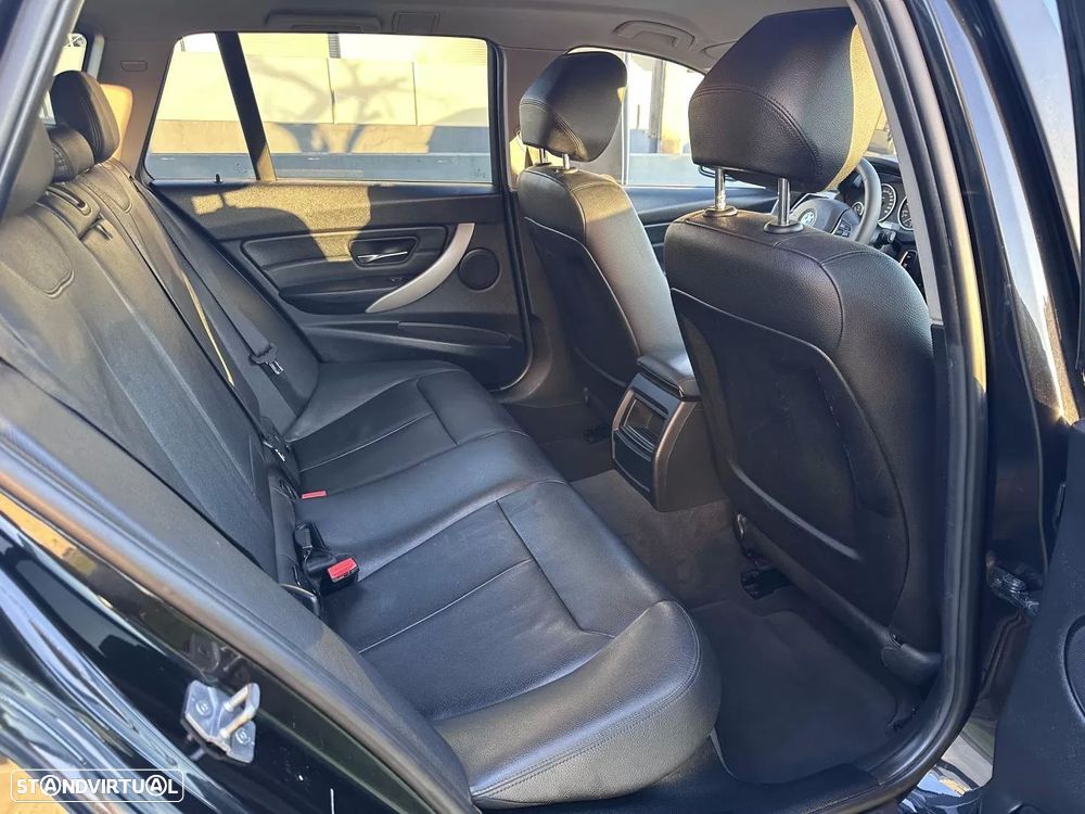 BMW 318 d Aut. Sport Line - 46