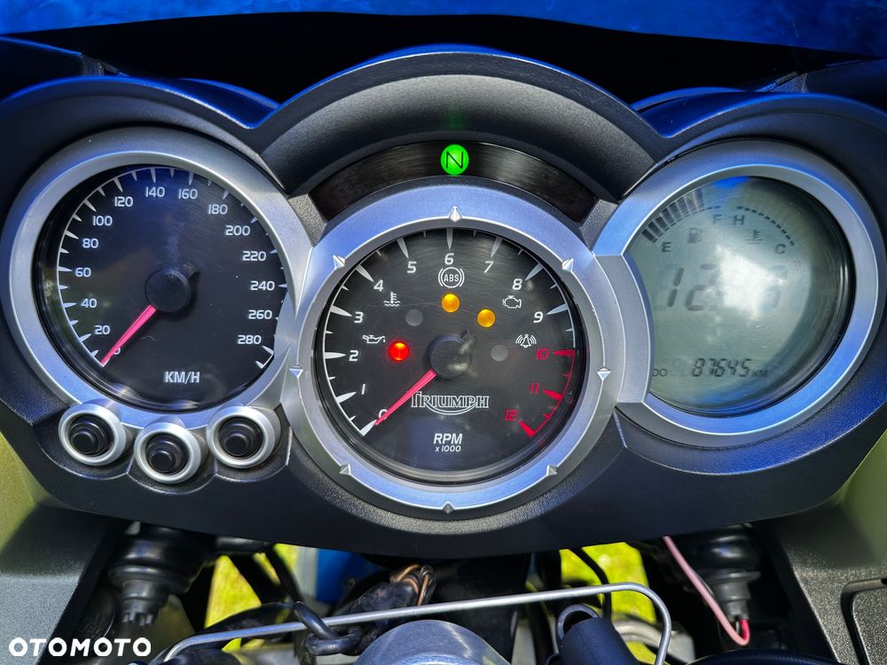 Triumph Sprint - 8