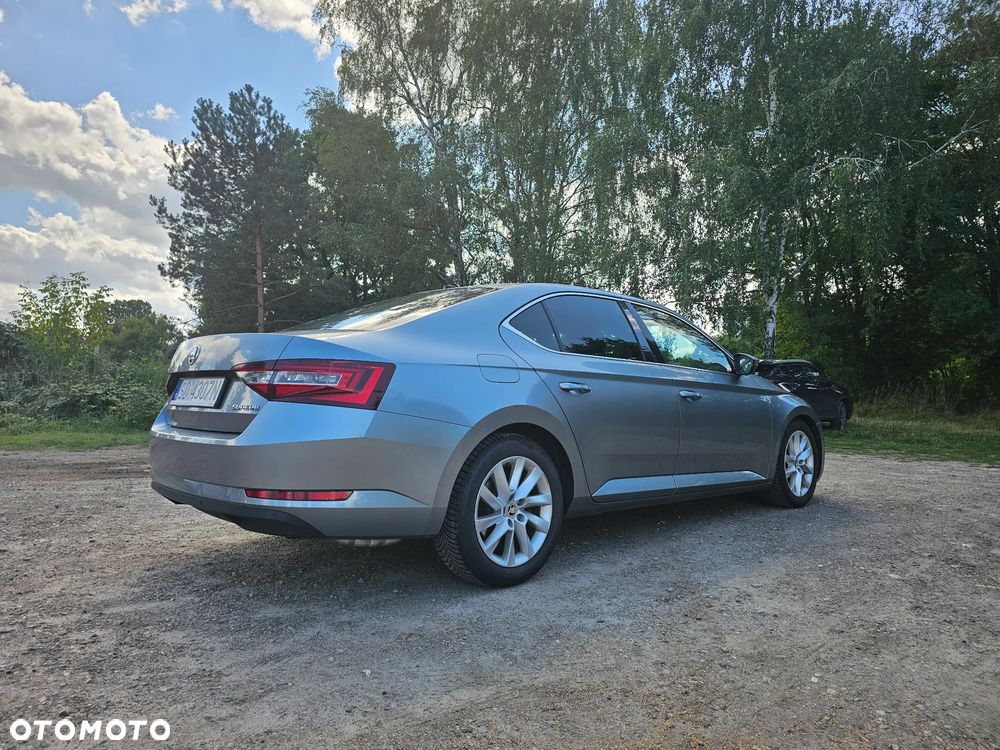 Skoda Superb 2.0 TSI DSG Ambition - 14