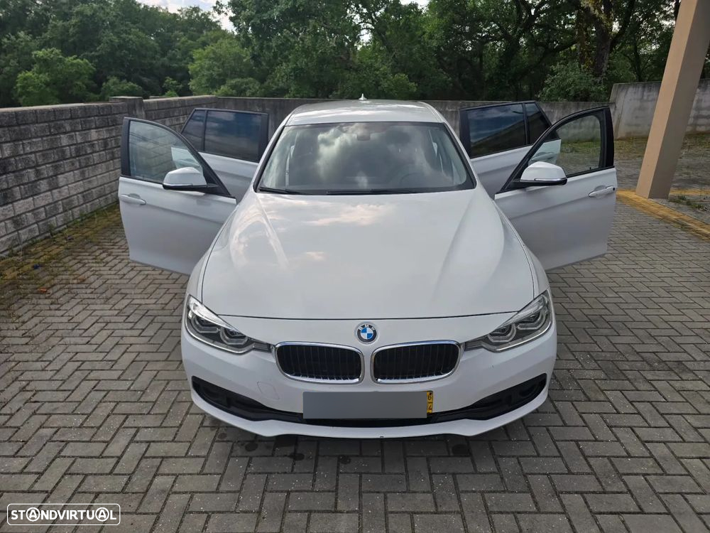 BMW 318 d Touring Auto - 3