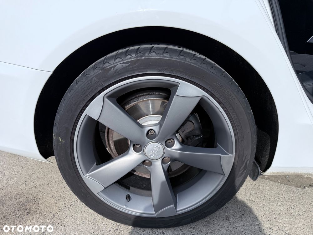 Audi A4 Avant 2.0 TDI DPF multitronic Ambiente - 32