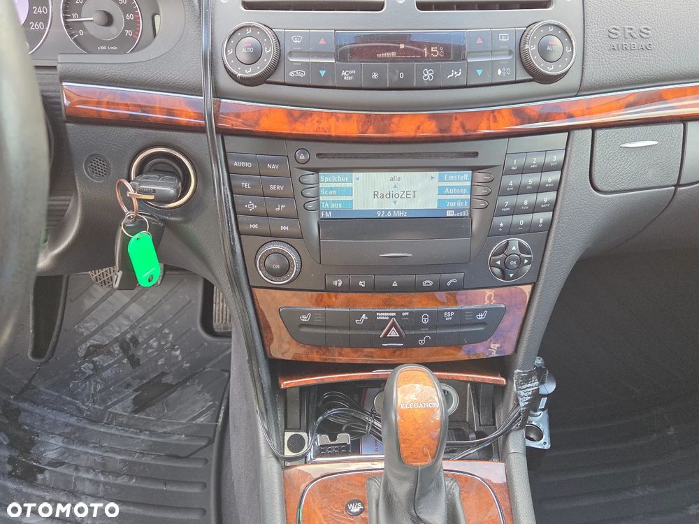 Mercedes-Benz Klasa E 200 Kompressor Automatik Elegance Sport Edition - 17