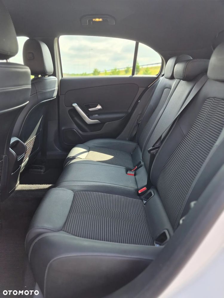 Mercedes-Benz Klasa A 180 d 7G-DCT Edition 2020 - 15
