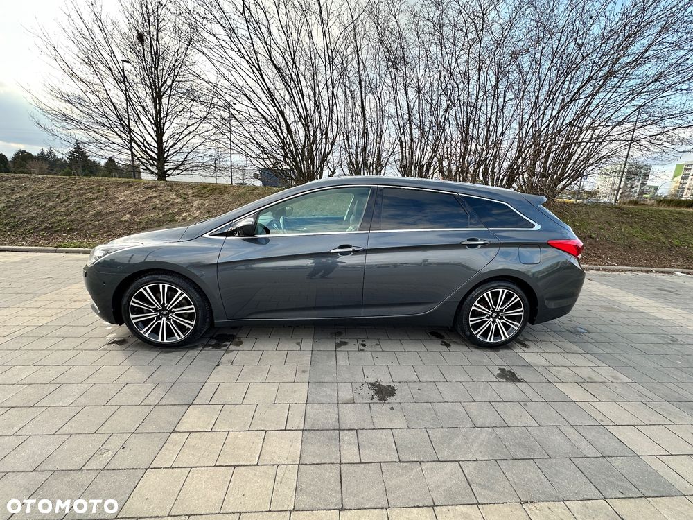 Hyundai i40 1.7 CRDi Premium DCT - 1