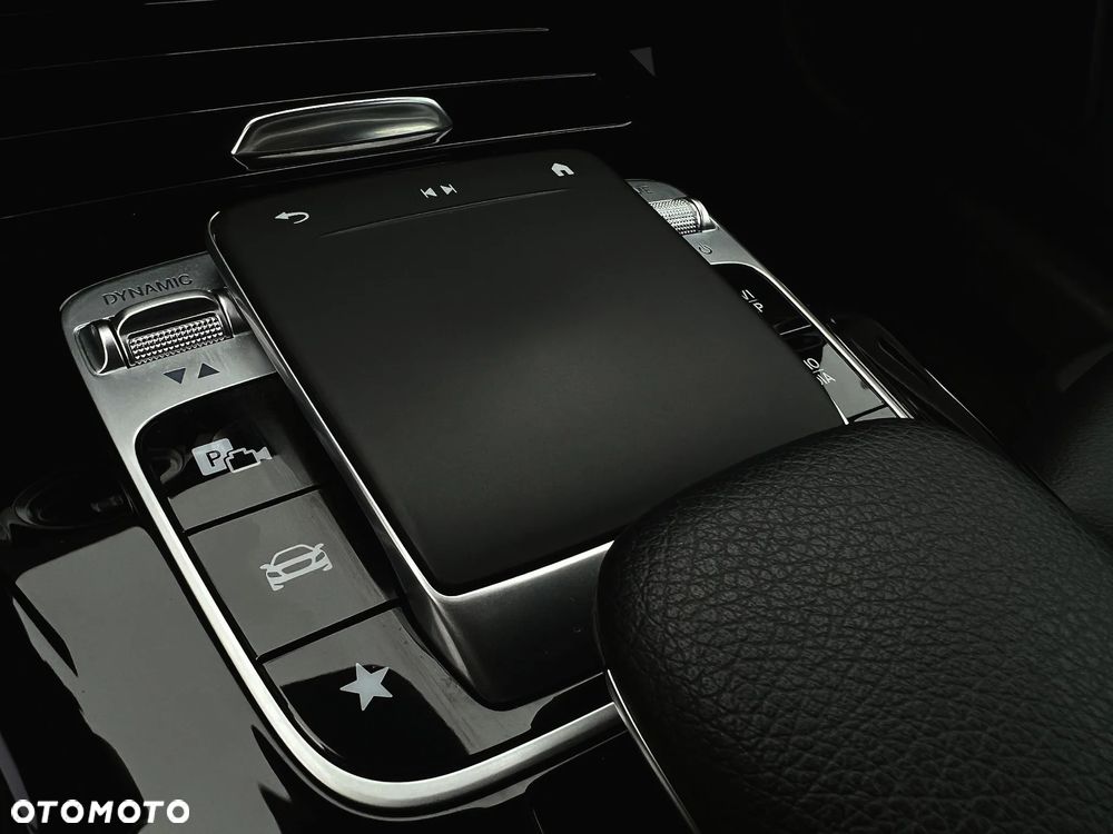 Mercedes-Benz CLA 220 d 8G-DCT - 33