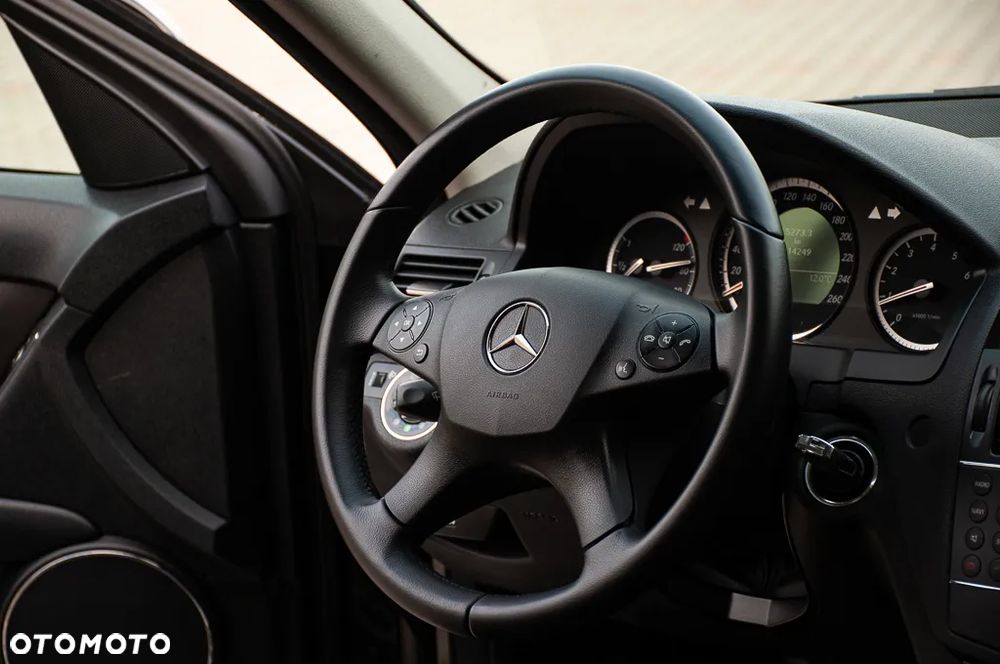 Mercedes-Benz Klasa C 200 Kompressor Classic - 19