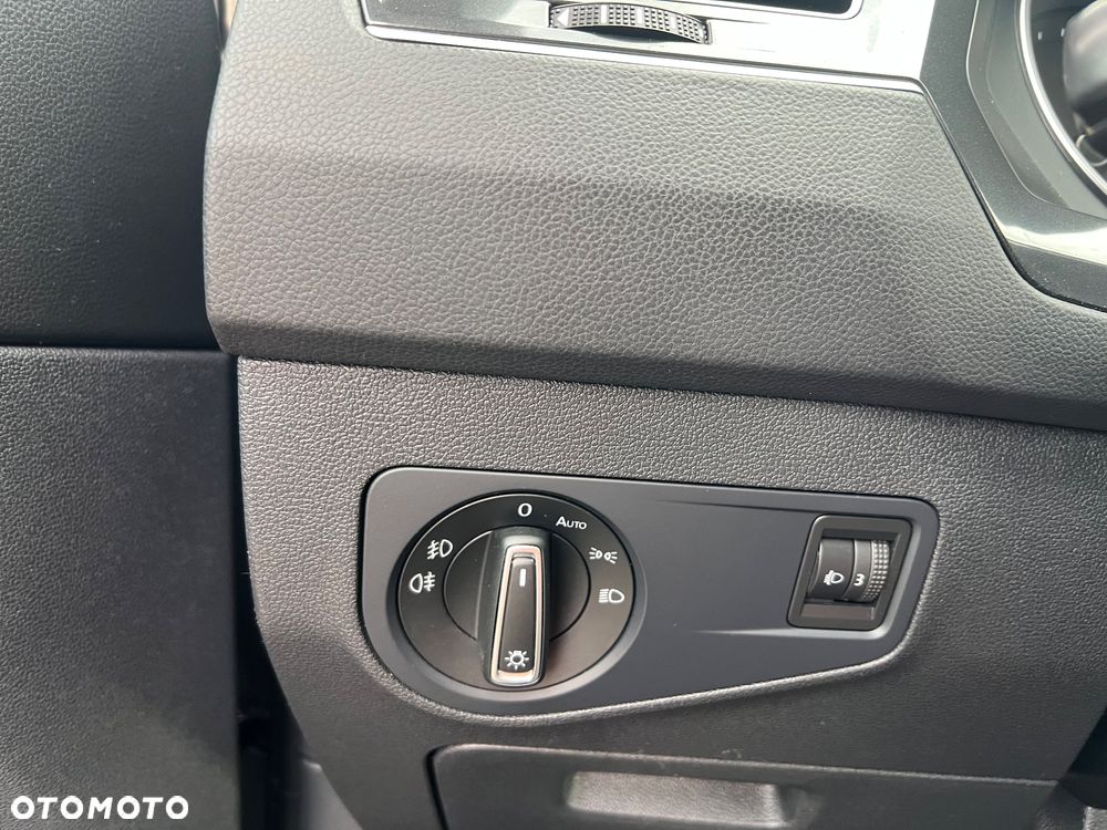 Volkswagen Tiguan - 37