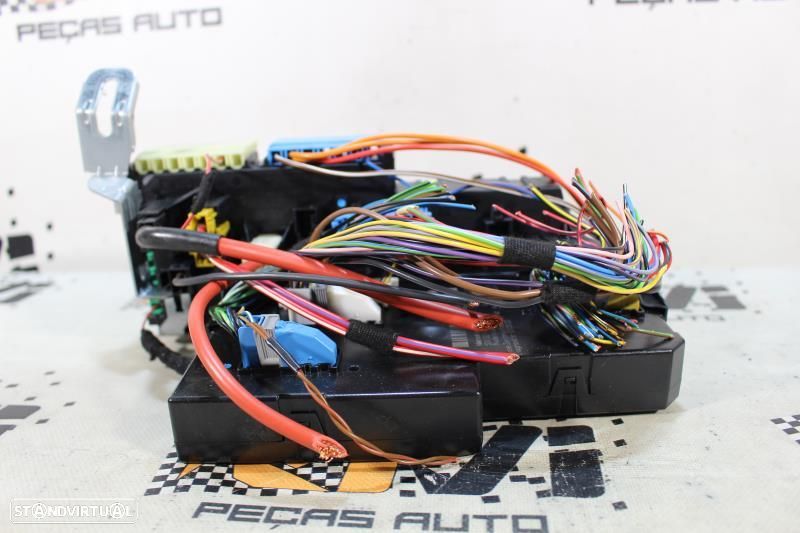 Caixa De Fusíveis Mercedes-Benz E-Class Coupé (C207)  2129003702 / 5Dk - 5