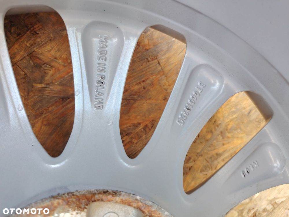 SKODA SUPERB 3T0601025G FELGI ALUMINIOWE KOMPLET X4 ET49 57,1 5X112 - 9