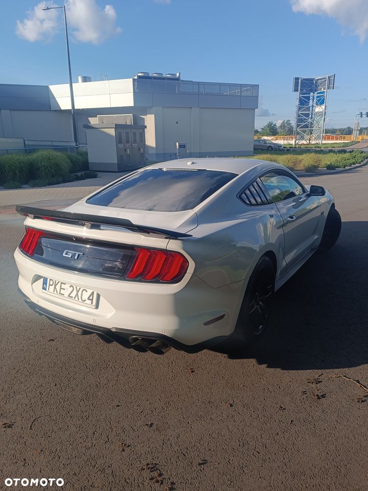 Ford Mustang - 3