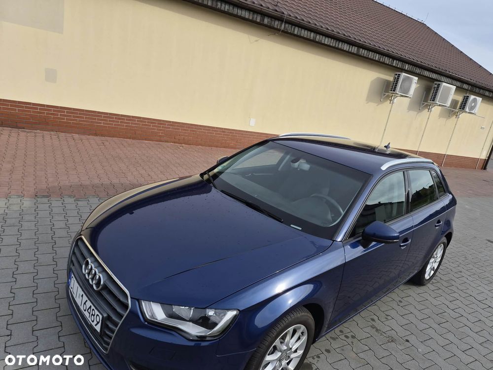 Audi A3 Sportback - 1