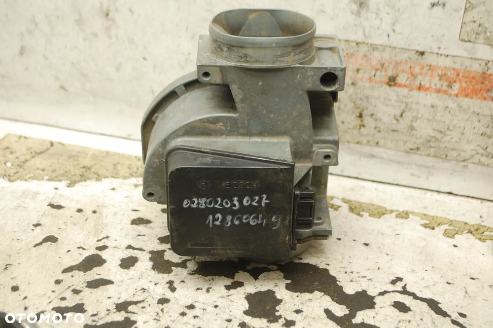 PRZEPŁYWOMIERZ 0280203027 BMW E34 E32 3.5L M30B35 - 4