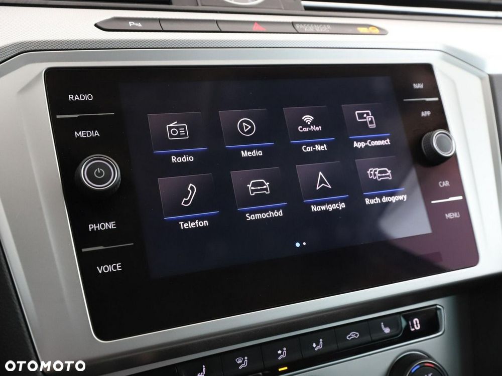 Volkswagen Passat Variant 2.0 TDI DSG (BlueMotion Technology) Trendline - 24