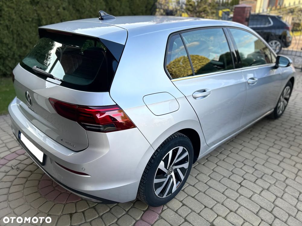 Volkswagen Golf - 36