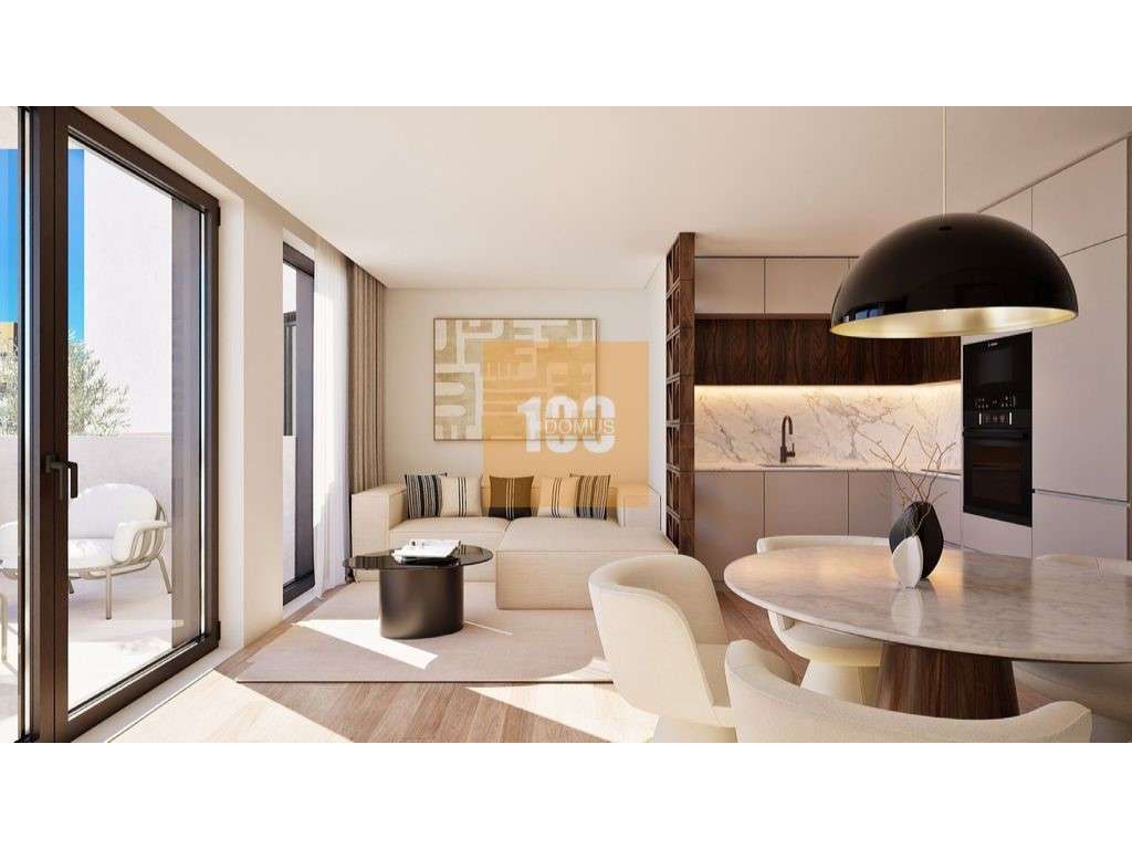 T2 novo com varanda e garagem - Metro Life Apartments - Grande imagem: 3/27
