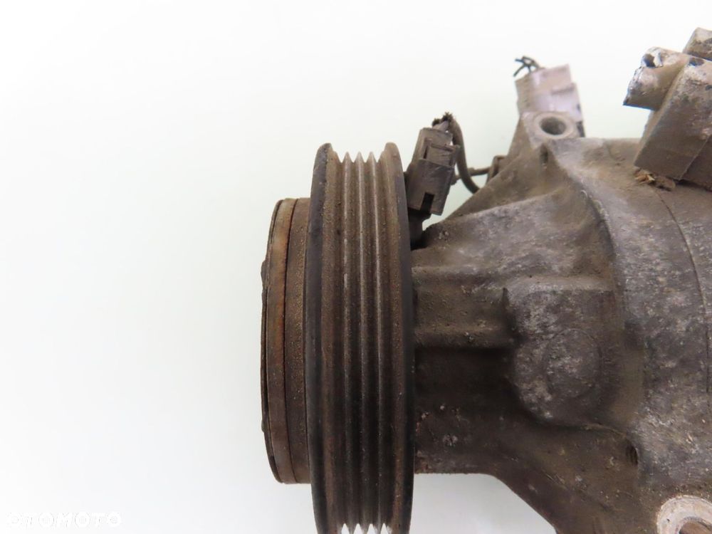 KOMPRESOR KLIMATYZACJI TOYOTA YARIS I 1.3 VVTi 4472206067 - 2