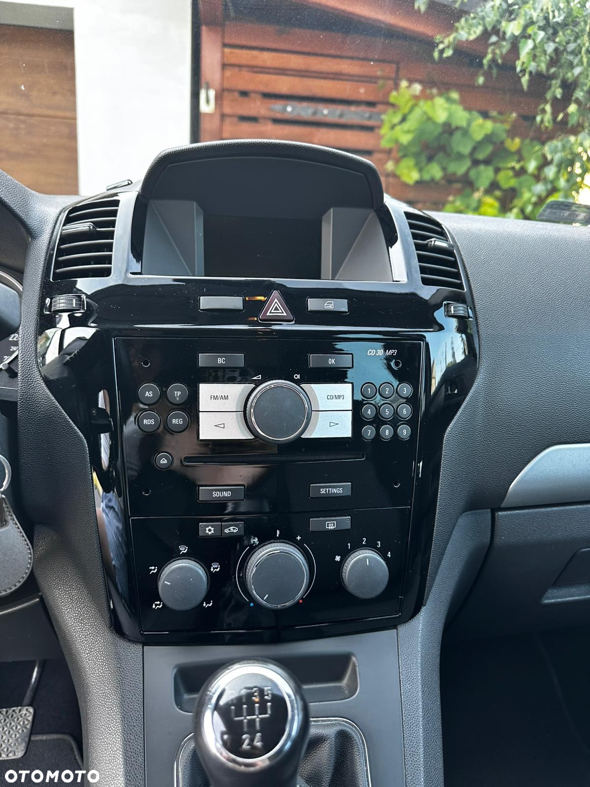 Opel Zafira 1.6 111 - 10