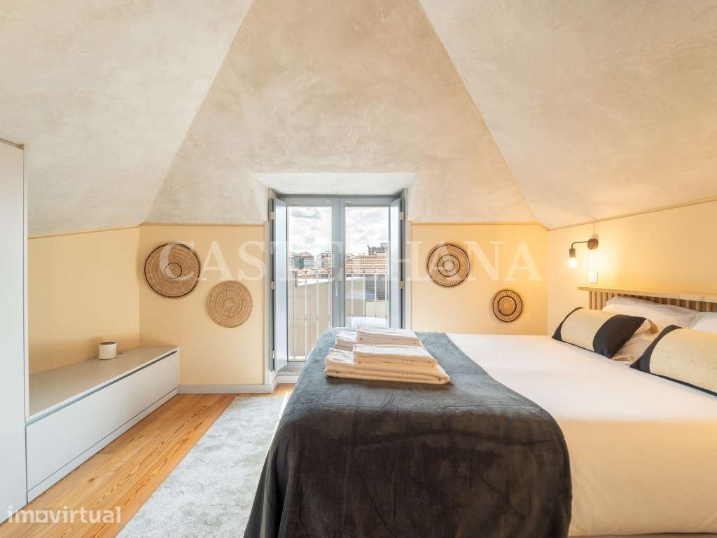 Apartamento T2 Duplex com AL e Garagem na Baixa do Porto - Grande imagem: 4/48