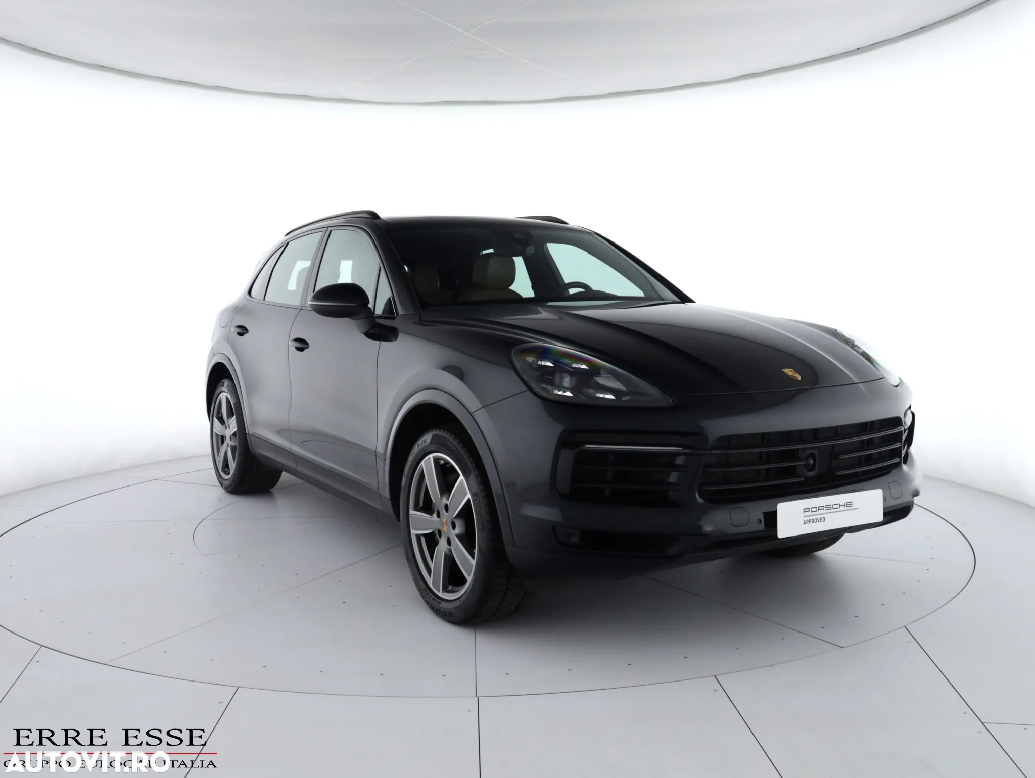 Porsche Cayenne - 32