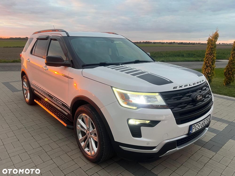 Ford Explorer - 2