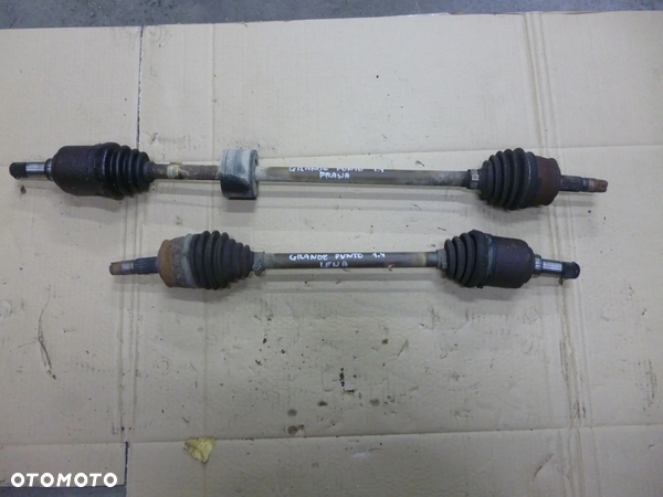 FIAT GRANDE PUNTO 1.4 16V PÓŁOŚ PRAWA LUB LEWA