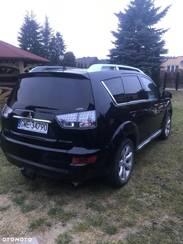 Mitsubishi Outlander 2.0 DID Intense + SE - 4