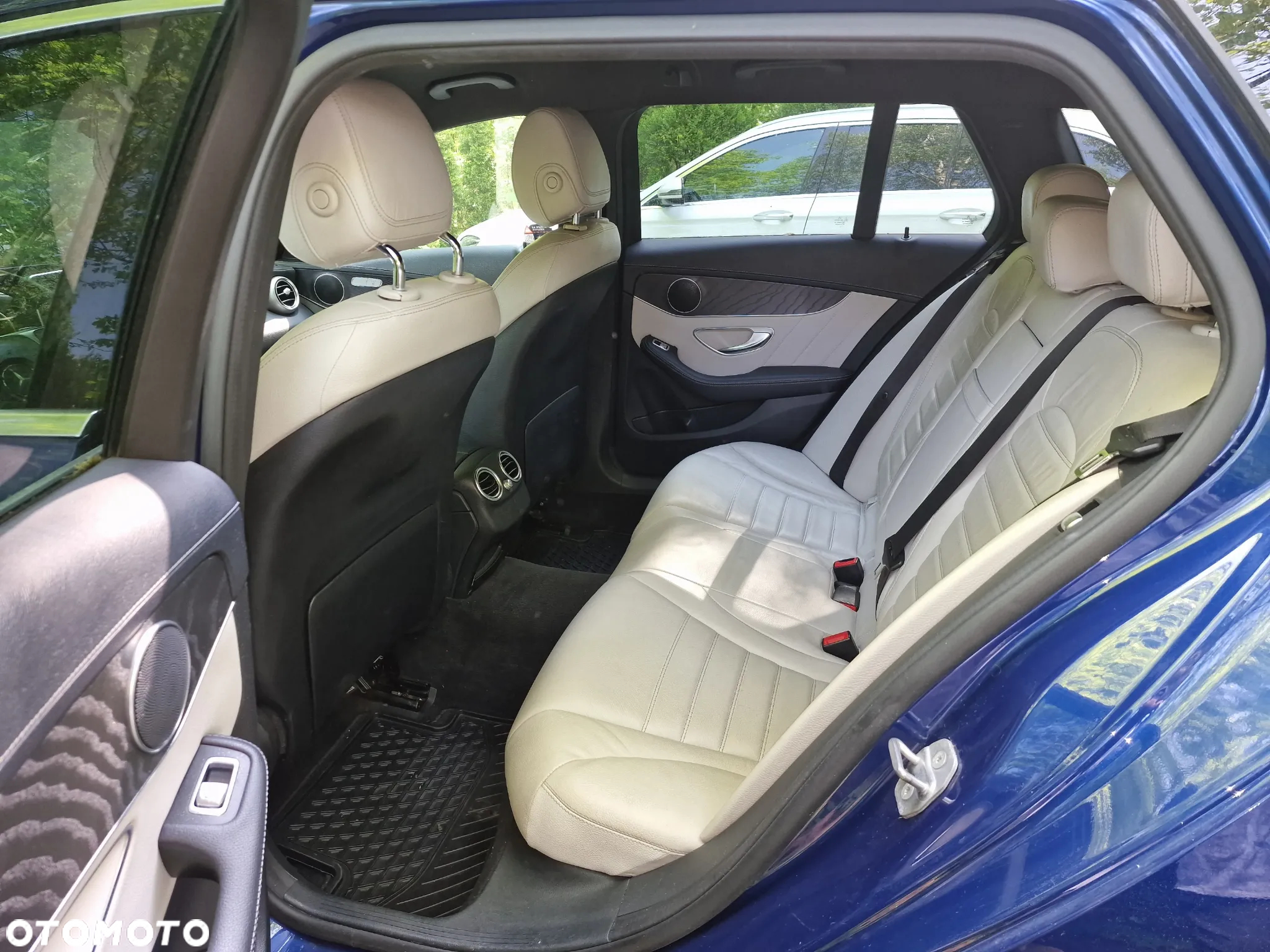 Mercedes-Benz Klasa C 200 4-Matic 7G-TRONIC - 7