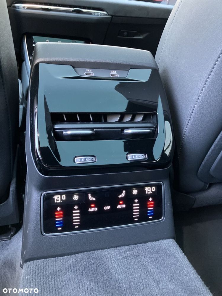 Audi A6 Avant - 18
