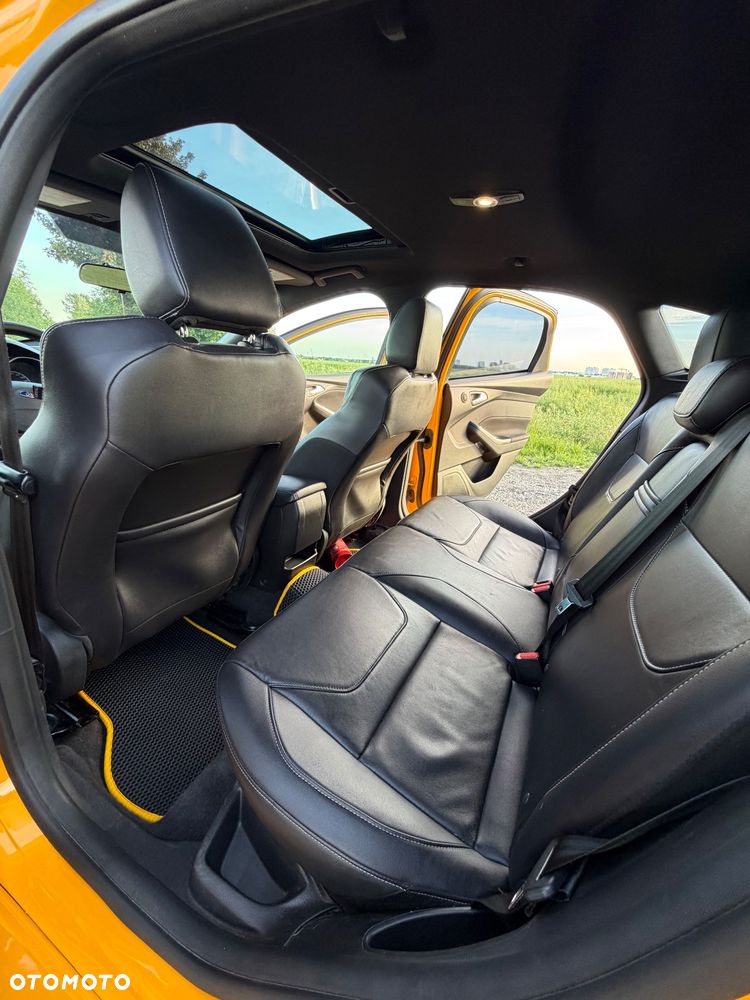 Ford Focus 2.0 EcoBoost ST-2 - 13