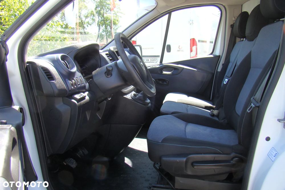 Opel Vivaro - 6