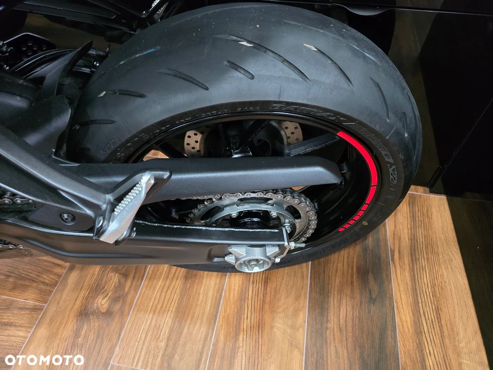 Yamaha MT - 8
