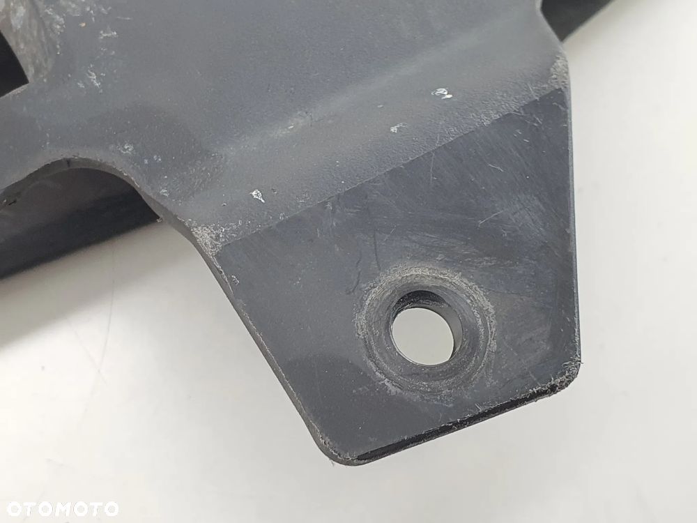 HONDA CB 125 JC64 OSŁONA ŁAŃCUCHA - 11