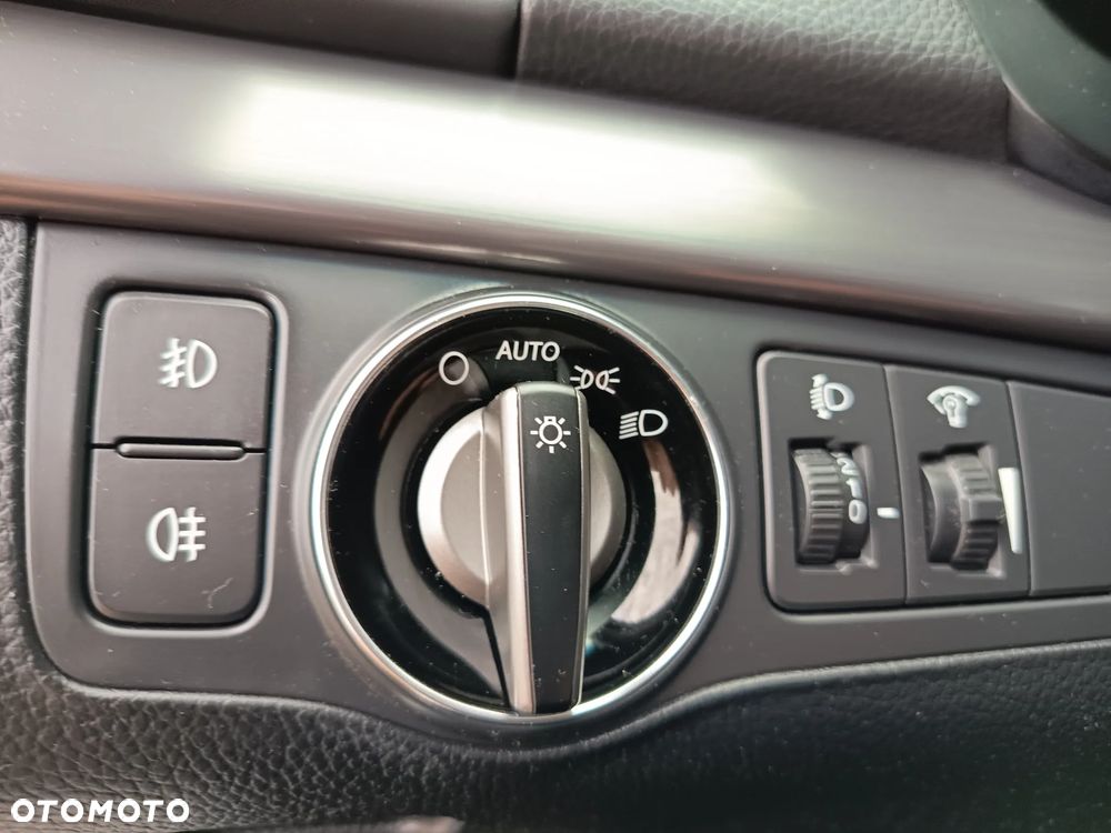 Hyundai i40 Kombi 2.0 Trend - 26