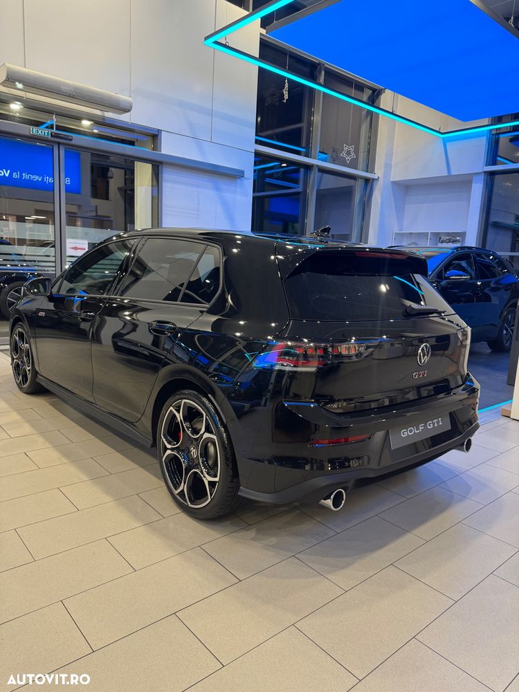 Volkswagen Golf GTI - 6
