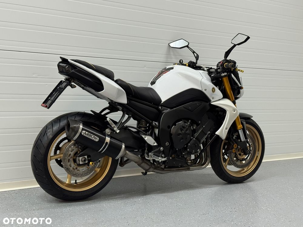 Yamaha FZ8 - 3