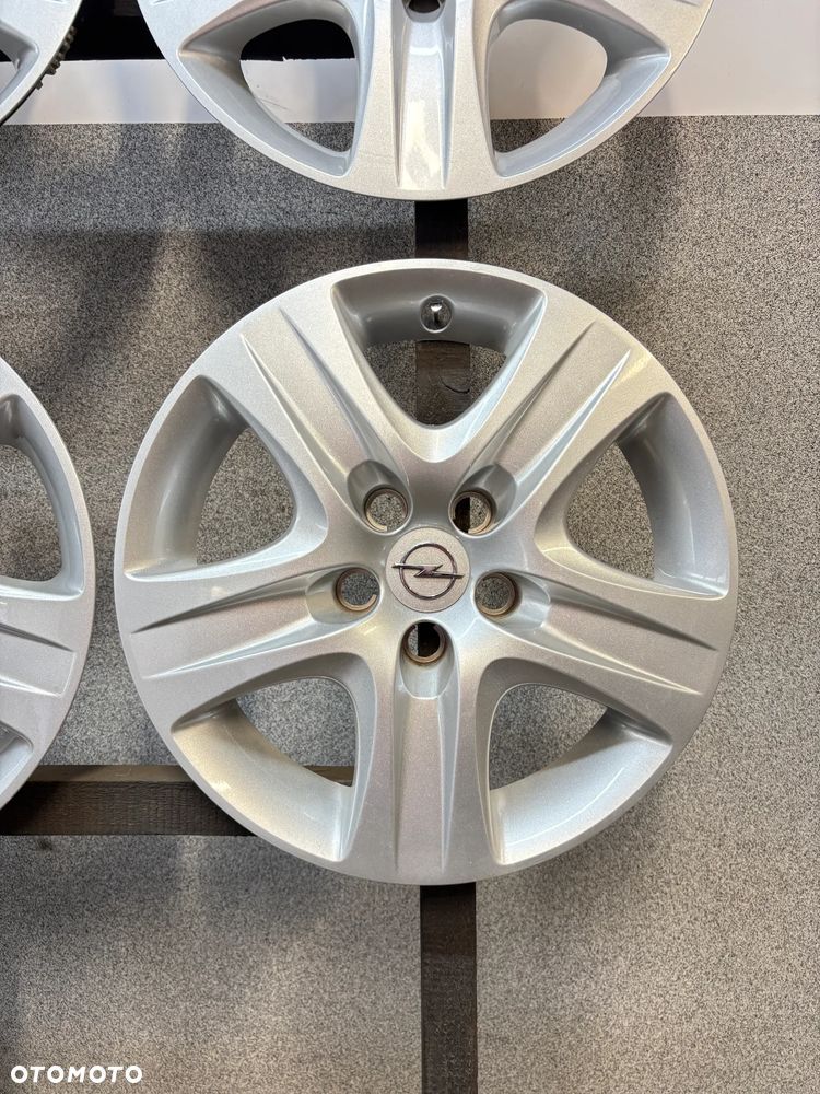 4 Kołpaki Opel Astra H, Meriva B, Zafira B, Vectra C, 16" 5x110 - 5
