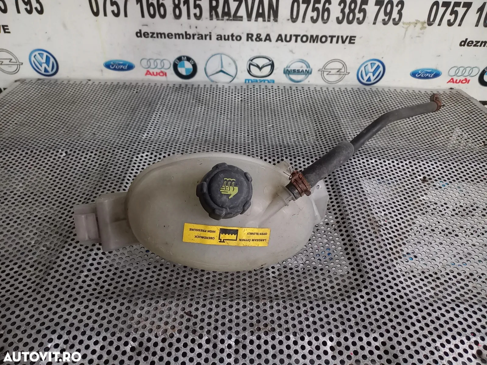 Bidonas Vas Expansiune Apa Antigel Opel Movano Renault Master 3 2.3 Dci Euro 5 Motor M9T - Dezmembr - 2