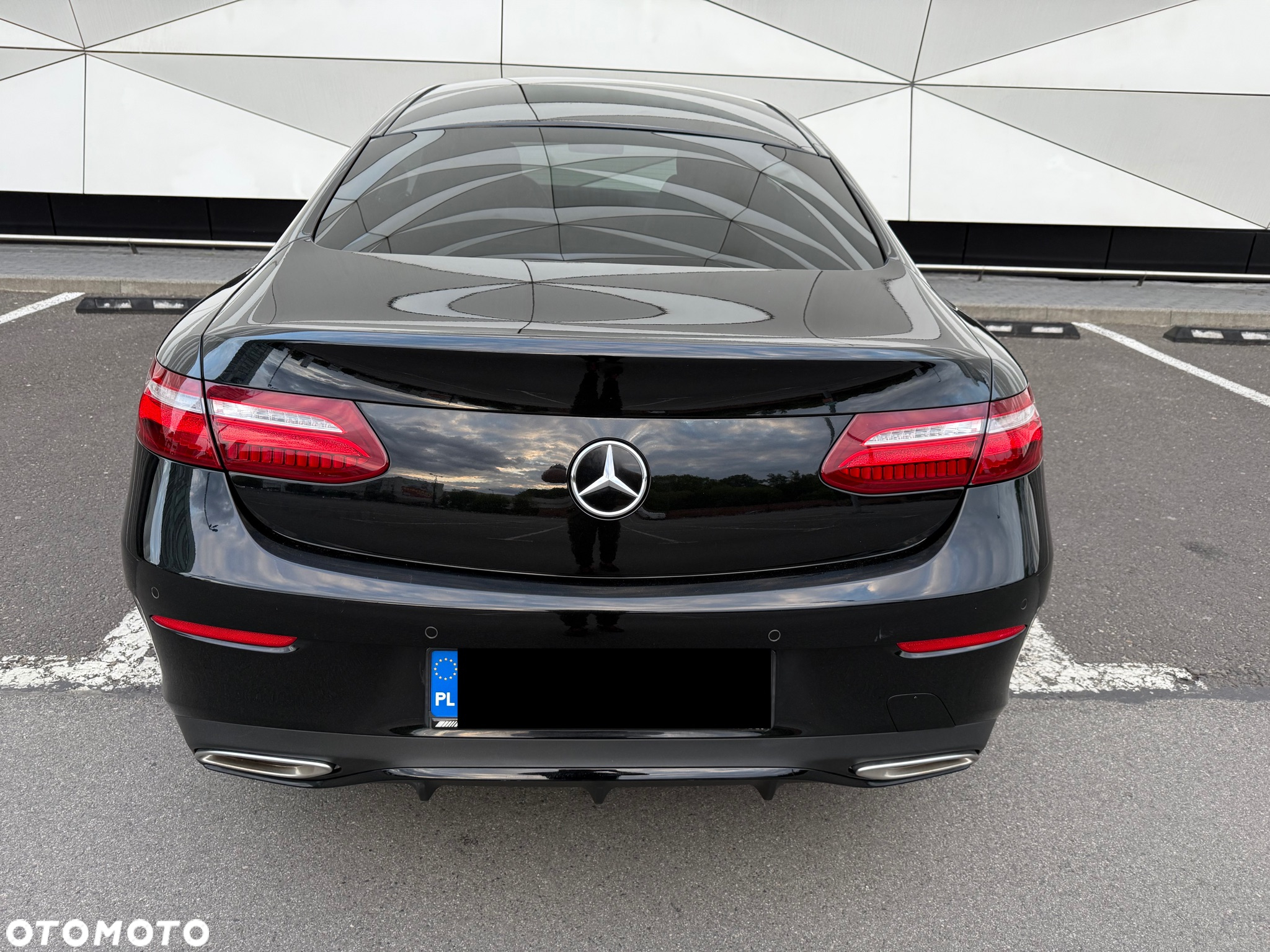Mercedes-Benz Klasa E 200 Coupe 4-Matic 9G-TRONIC - 6